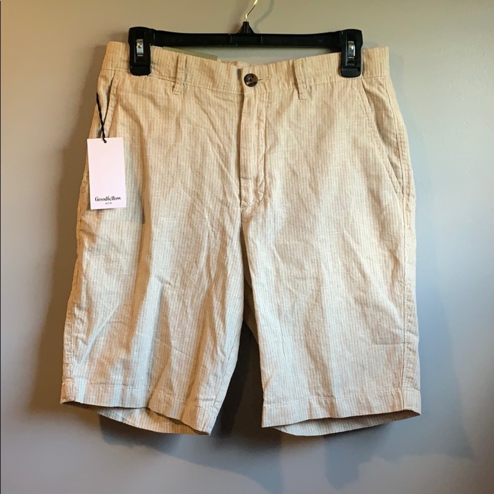 Goodfellow Light Cream Plaid Flat-Front Shorts